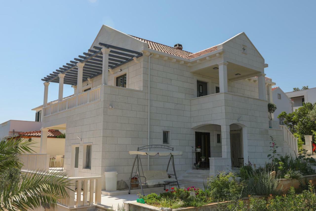 Ocean'S Serenity Supetar Exterior foto